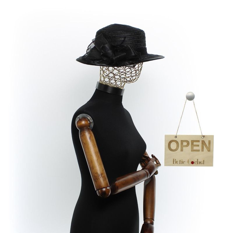 Fashion, accesorii si bijuterii - Femei - Accesorii femei - Caciuli si palarii femei - Palarie de soare, Dama, Buticcochet, din material textil, cu fundita si floare, Negru - PAL1570 - Infinity.ro