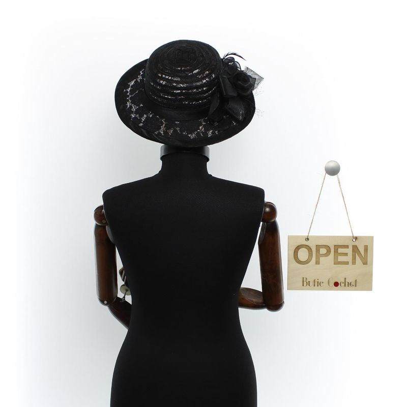 Fashion, accesorii si bijuterii - Femei - Accesorii femei - Caciuli si palarii femei - Palarie de soare, Dama, Buticcochet, din material textil, cu fundita si floare, Negru - PAL1570 - Infinity.ro