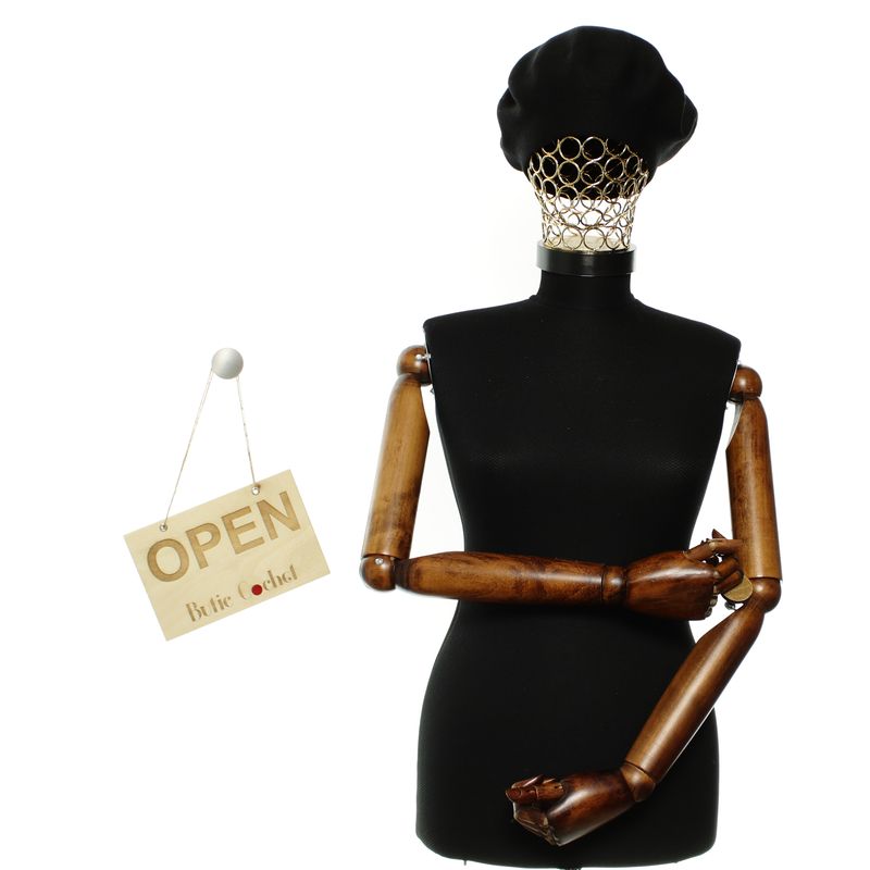 Fashion, accesorii si bijuterii - Femei - Accesorii femei - Caciuli si palarii femei - Bereta de dama, Buticcochet, din acril si vascoza, model uni, one size, Negru - BSC754 - Infinity.ro