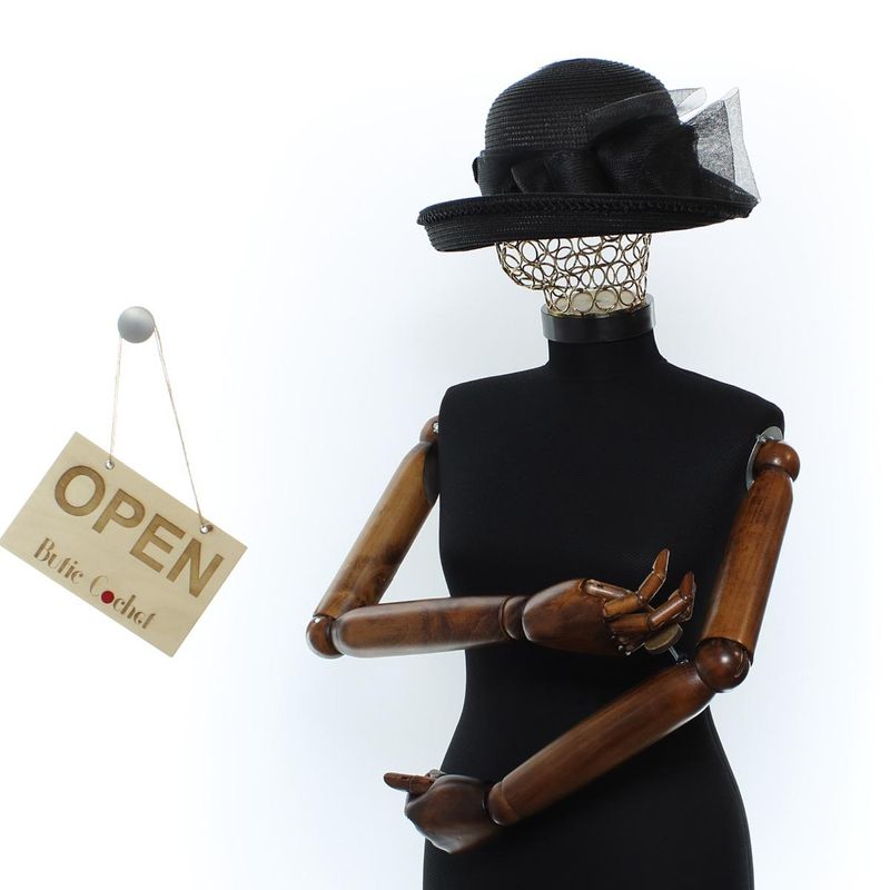 Fashion, accesorii si bijuterii - Femei - Accesorii femei - Caciuli si palarii femei - Palarie de soare, Dama, din paie de hartie, Buticcochet, cu accesoriu decorativ, One size, Negru - PAL1640 - Infinity.ro
