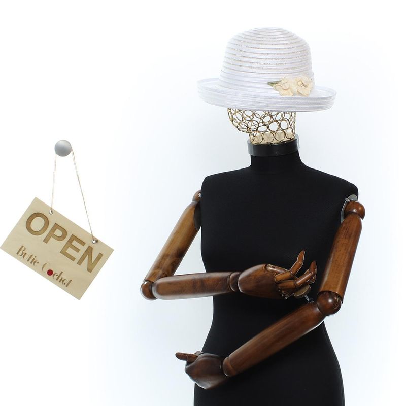 Fashion, accesorii si bijuterii - Femei - Accesorii femei - Caciuli si palarii femei - Palarie de dama, din poliester, Buticcochet, cu dungi si flori decorative, bor mic, One size, Alb - PAL1645 - Infinity.ro