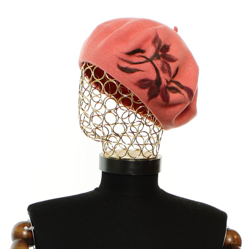 Fashion, accesorii si bijuterii - Femei - Accesorii femei - Caciuli si palarii femei - Bereta de dama, din lana, Evita, one size, model floral impaslit, Corai - BSC814 - Infinity.ro