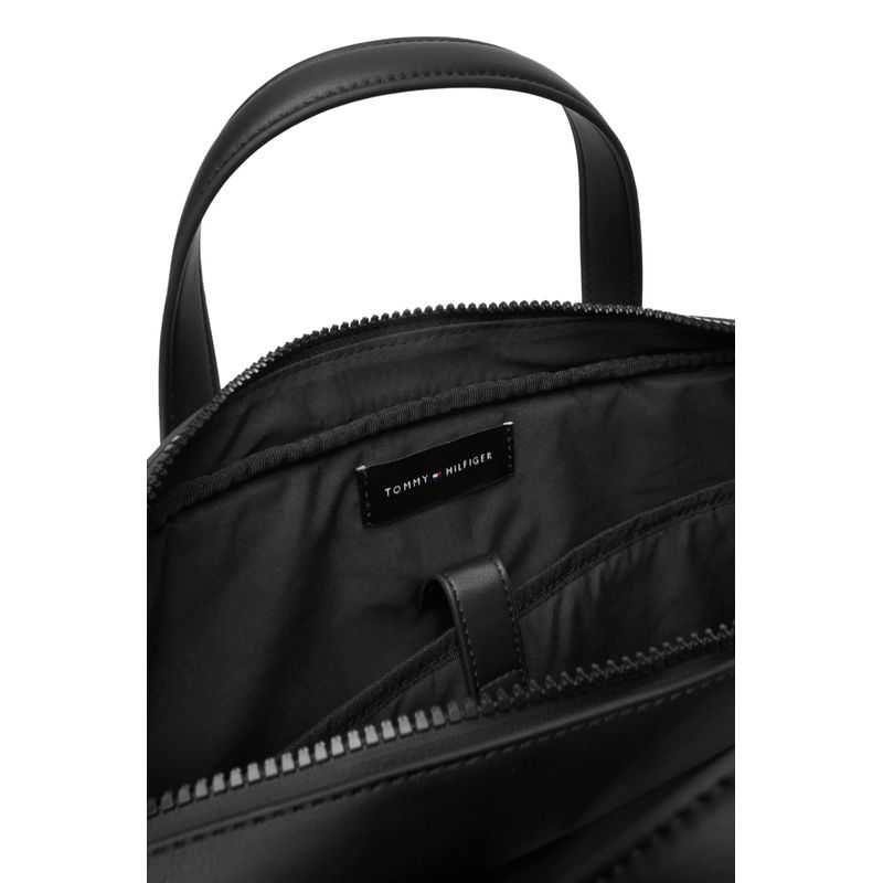 Fashion, accesorii si bijuterii - Barbati - Accesorii barbati - Genti si rucsacuri barbati - Geanta pentru laptop Tommy Hilfiger AM0AM13989 Negru 38 x 29 x 7 cm - Infinity.ro
