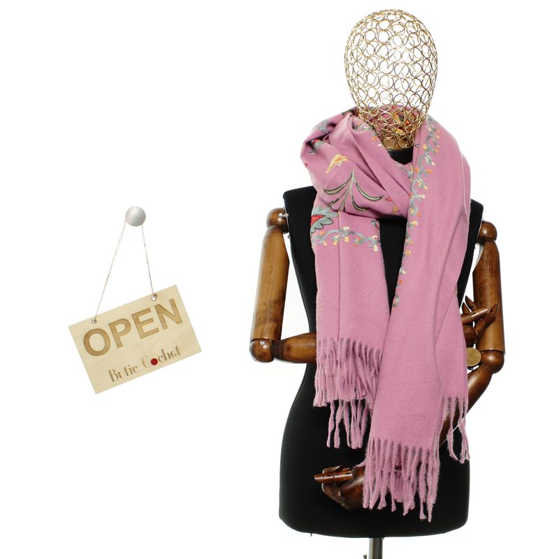 Fashion, accesorii si bijuterii - Femei - Accesorii femei - Esarfe si fulare femei - Esarfa de dama, din lana, Buticcochet, model cu broderie, 70x190 cm, Roz - ES3214 - Infinity.ro