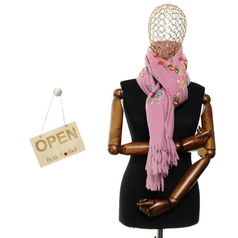 Fashion, accesorii si bijuterii - Femei - Accesorii femei - Esarfe si fulare femei - Esarfa de dama, din lana, Buticcochet, model cu broderie, 70x190 cm, Roz - ES3214 - Infinity.ro