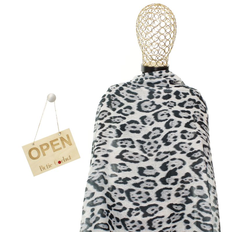 Fashion, accesorii si bijuterii - Femei - Accesorii femei - Esarfe si fulare femei - Esarfa de dama, din 30% viscoza 70% poliester, Buticcochet, 75x180 cm, model animal print, Gri - ES3265 - Infinity.ro