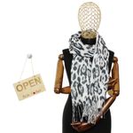Fashion, accesorii si bijuterii - Femei - Accesorii femei - Esarfe si fulare femei - Esarfa de dama, din 30% viscoza 70% poliester, Buticcochet, 75x180 cm, model animal print, Gri - ES3265 - Infinity.ro