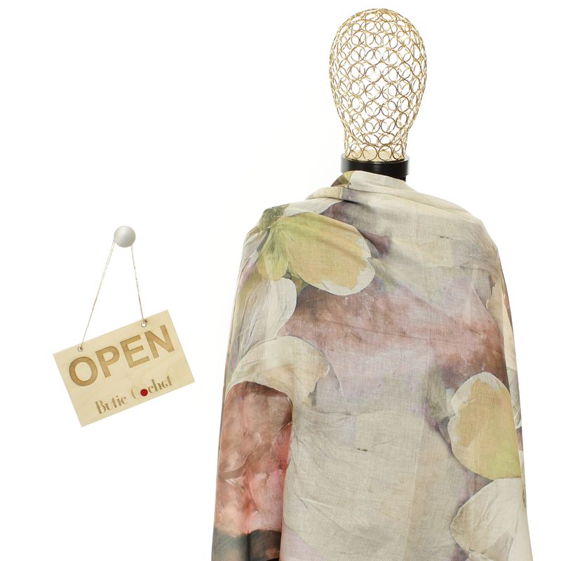 Fashion, accesorii si bijuterii - Femei - Accesorii femei - Esarfe si fulare femei - Esarfa de dama, din 30% viscoza 70% poliester, Buticcochet, 75x180 cm, model floral, Multicolor - ES3270 - Infinity.ro