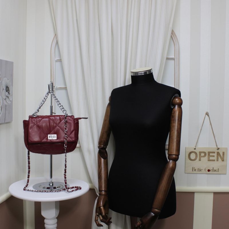 Fashion, accesorii si bijuterii - Femei - Accesorii femei - Genti si rucsacuri femei - Geanta dama, de umar / mana, din piele ecologica, Jessica Bags, 22x17x6cm, Rosu - GND65 - Infinity.ro