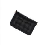 Fashion, accesorii si bijuterii - Femei - Accesorii femei - Genti si rucsacuri femei - Geanta de umar, de dama, din material sintetic, ButicCochet, 23x14x5 cm, cu lant auriu decorativ, Negru - GND983 - Infinity.ro