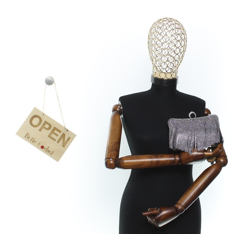 Fashion, accesorii si bijuterii - Femei - Accesorii femei - Genti si rucsacuri femei - Geanta clutch, de dama, din material sintetic, ButicCochet, 19x12x4 cm, cu strasuri, Negru - GND850 - Infinity.ro