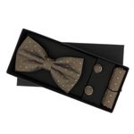 Fashion, accesorii si bijuterii - Barbati - Accesorii barbati - Cravate si papioane barbati - Set 3 piese, papion, butoni si batista, pentru barbati, Maro cu romburi -  SETP212 - Infinity.ro