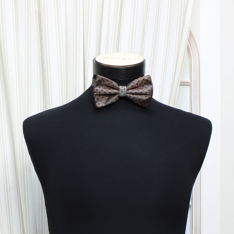 Fashion, accesorii si bijuterii - Barbati - Accesorii barbati - Cravate si papioane barbati - Set 3 piese, papion, butoni si batista, pentru barbati, ButicCochet, imprimeu stilizat, Maro - SETP254 - Infinity.ro