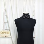 Fashion, accesorii si bijuterii - Barbati - Accesorii barbati - Cravate si papioane barbati - Set 3 piese, papion, butoni si batista, pentru barbati, ButicCochet, imprimeu stilizat, kaki - SETP263 - Infinity.ro