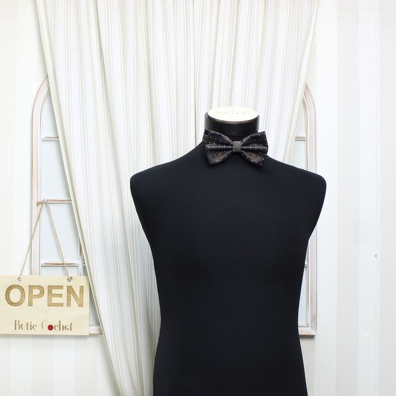 Fashion, accesorii si bijuterii - Barbati - Accesorii barbati - Cravate si papioane barbati - Set 3 piese, papion, butoni si batista, pentru barbati, ButicCochet, imprimeu stilizat, kaki - SETP263 - Infinity.ro