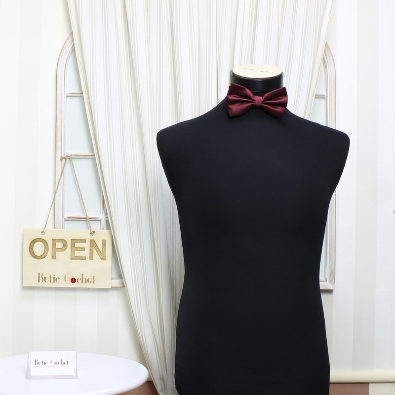 Fashion, accesorii si bijuterii - Barbati - Accesorii barbati - Cravate si papioane barbati - Papion barbatesc, Buticcochet, din material sintetic, 7x12 cm, Visiniu - PAP256 - Infinity.ro