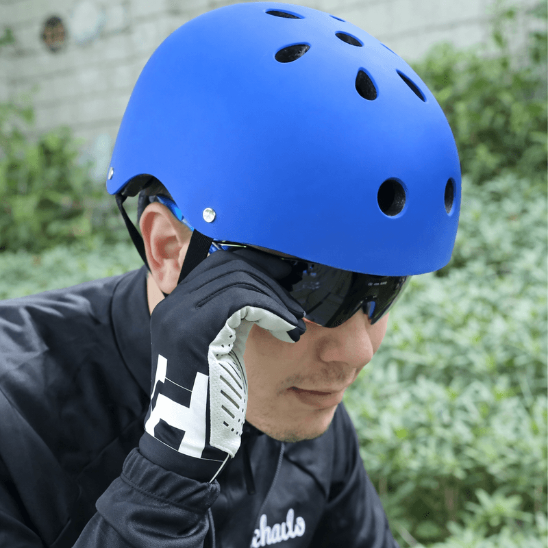 Sport si Outdoor - Echipament Sportiv - Accesorii echipament sportiv - Casti de protectie - Casca de Protectie pentru Trotineta si Bicicleta, Ventilatie buna, Marime Reglabila, Ultra Usoara, Albastru, L 54-62cm - Infinity.ro