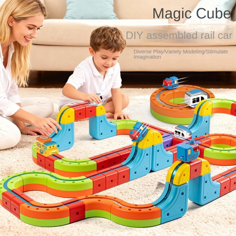 Jucarii, Copii si Bebe - Jucarii si jocuri - Vehicule si jucarii cu telecomanda - Trenulete de jucarie - Set Tren Magnetic 3D cu 150 Piese, Traseu cu Pante, Bucla, Poduri si Cuburi Colorate, Jucarie Educativa, 3-8 ani - Infinity.ro
