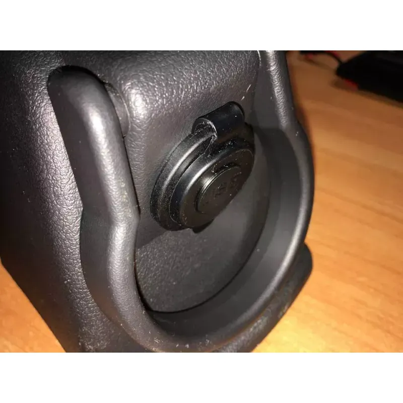 Auto si Moto - Electrice auto - Alte accesorii electrice auto - Adaptor mufa mama bricheta auto x1 neagra 20A de panou 12-24VDC SCI A13-142A - Infinity.ro