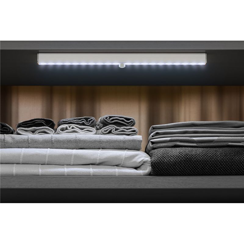 Casa si Gradina - Corpuri si surse de iluminat - Veioze si lampi - Lampi de veghe - Lampa LED alb rece 6500K 160lm 2.2W cu detector de miscare intrerupator 6x AAA 55498 Goobay - Infinity.ro