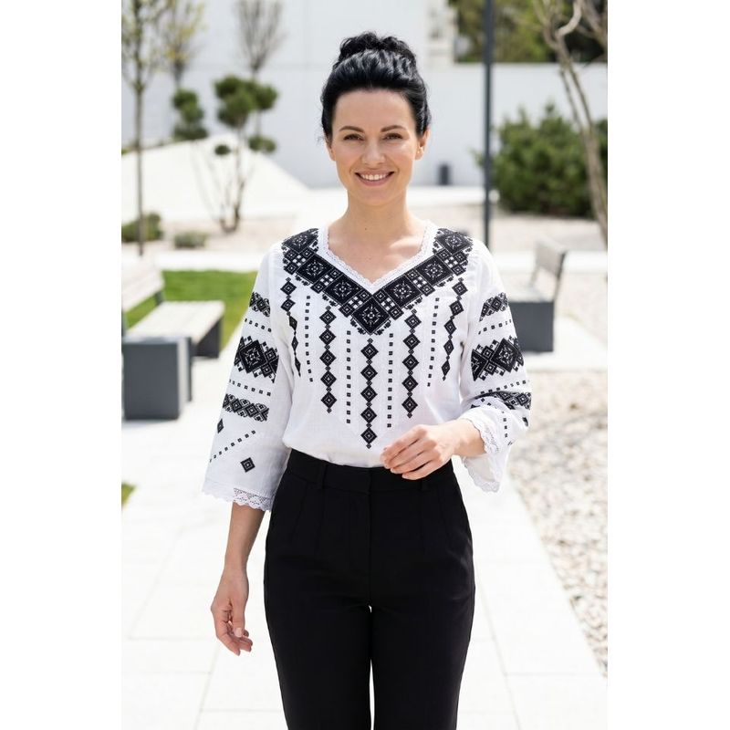 Fashion, accesorii si bijuterii - Femei - Imbracaminte femei - Camasi si bluze femei - Bluza dama M26 alb crystal/negru marimea S - Infinity.ro