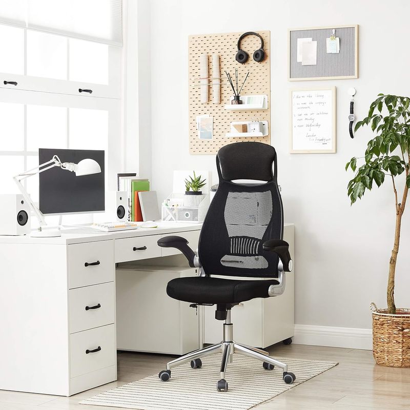 Casa si Gradina - Mobilier - Scaune si fotolii - Scaune - Scaun de birou ergonomic cu tetiera si brate rabatabile, spatar mesh, maxim 120 kg, 68x116-126 cm, negru - Infinity.ro