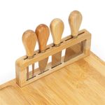 Casa si Gradina - Mobilier - Seturi de mobilier - Seturi bucatarie - Set servire branzeturi platou bambus suport cutite 4 accesorii, 35x28x8 cm, design natural, maro natur - Infinity.ro
