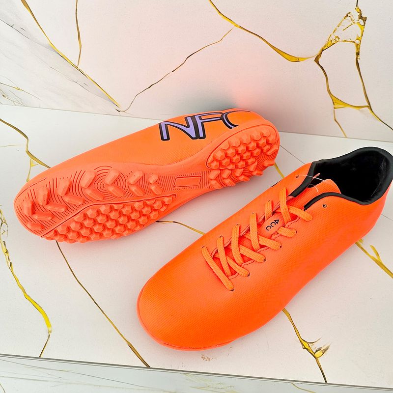 Sport si Outdoor - Echipament Sportiv - Incaltaminte sport - Pantofi sport - Ghete de fotbal MBrands NFC pentru teren sintetic cusute in varf 41 portocaliu - Infinity.ro