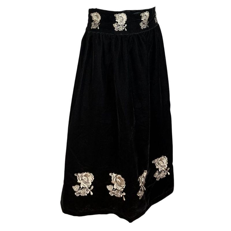 Fashion, accesorii si bijuterii - Femei - Imbracaminte femei - Fuste femei - Fusta dama 24F din catifea negru mahon , marime M - Infinity.ro
