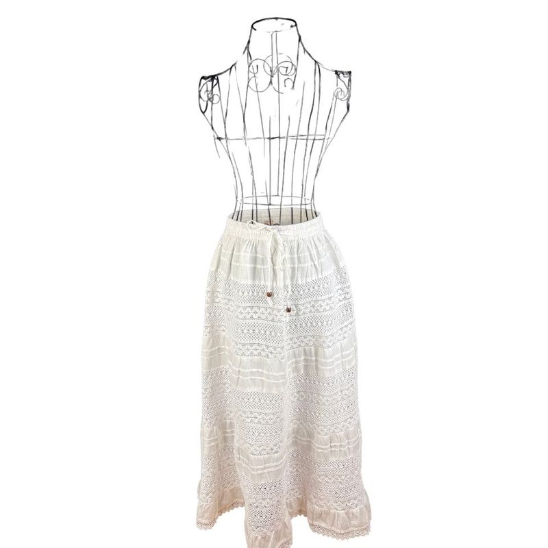 Fashion, accesorii si bijuterii - Femei - Imbracaminte femei - Fuste femei - Fusta dama R24F alb crystal , marime XL - Infinity.ro
