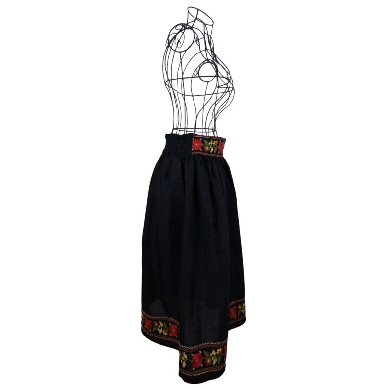 Fashion, accesorii si bijuterii - Femei - Imbracaminte femei - Fuste femei - Fusta dama traditionala, negru/verde , marime S - Infinity.ro