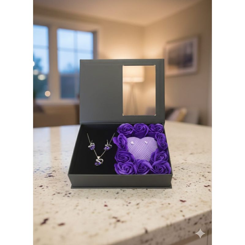 Casa si Gradina - Decoratiuni - Aromaterapie si lumanari - Lumanari si candele - Set cadou Love Forever, lumanare inima parfumata, bijuterii cu cristale mov, 3 piese, cutie premium - Infinity.ro