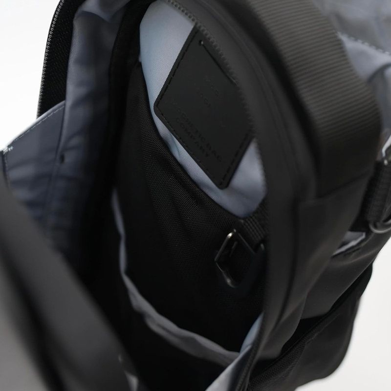 Sport si Outdoor - Echipament Sportiv - Accesorii echipament sportiv - Genti si borsete fitness - Geanta fitness Arvada® Snap MagnetiPack, prindere magnetica pe metal, compartiment sticla/telefon, bretea reglabila, neg - Infinity.ro