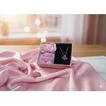 Market - Cadouri - Pachete si cosuri cadou - Set Cadou "Eternal Love" - Ursuleț de Spumă, 2 Trandafiri și Lanț Inimă cu Săgeată, Roz - Infinity.ro
