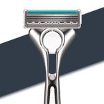 Ingrijire personala si Cosmetice - Aparate & accesorii ingrijire personala - Aparate de ras si tuns - Aparate de ras clasice - Set Aparat de Ras Wilkinson Sword Quattro Titanium Essential 4 Sensitive,9 rezerve - Infinity.ro