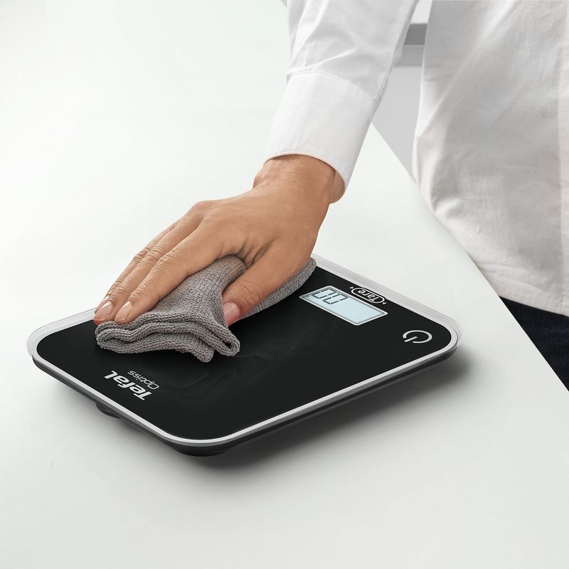 Electronice si Electrocasnice - Electrocasnice bucatarie - Mixere, tocatoare & roboti de bucatarie - Cantare de bucatarie - Cantar de bucatarie Tefal Optiss - BC5005V0, 5 kg, sticla securizata, functie Tara, carlig de agatat, negru - Infinity.ro