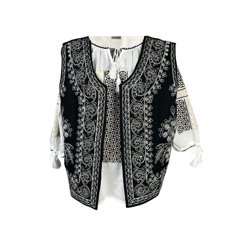 Fashion, accesorii si bijuterii - Femei - Imbracaminte femei - Sacouri si veste femei - Vesta dama A26 negru/alb , marimea S - Infinity.ro