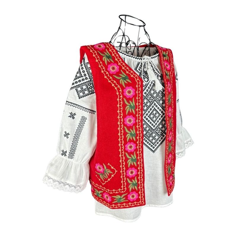 Fashion, accesorii si bijuterii - Femei - Imbracaminte femei - Sacouri si veste femei - Vesta dama CPO rosu/roz , marimea S - Infinity.ro