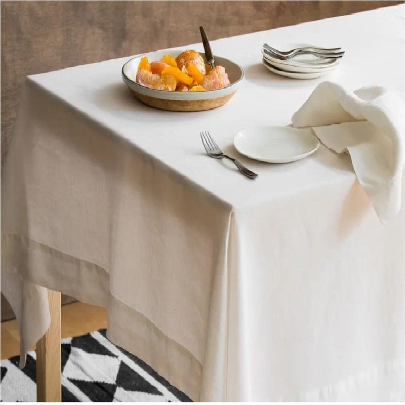 Casa si Gradina - Textile si covoare - Textile bucatarie - Fete de masa - Fata de masa Kotonia Home Hotel - Percale sanforizat, 100% bumbac, 200 gr/mp, dimensiunea 150x300 cm, alb - Infinity.ro