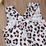 Fashion, accesorii si bijuterii - Copii - Lenjerie si pijamale copii - Costume de baie copii - Costum de baie leopard roz cu volan drool (marime: 120) - Infinity.ro