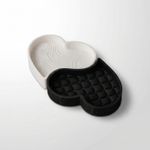 Casa si Gradina - Decoratiuni - Obiecte decorative - Accesorii decorative - Tava Decorativa in Forma de Inima, Negru, 17 cm - Infinity.ro