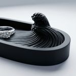 Fashion, accesorii si bijuterii - Femei - Bijuterii femei - Cutii bijuterii - Tavita pentru Bijuterii cu Model Val, Negru, 15 cm - Infinity.ro