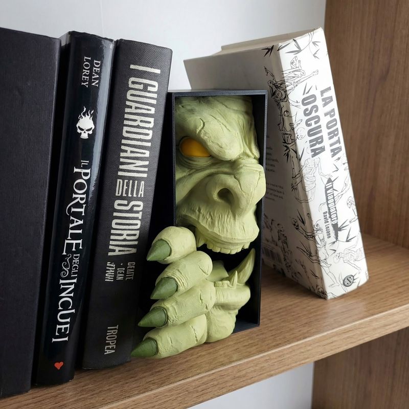 Carti si Birotica - Carti - Accesorii pentru cititori - Insertie Decorativa pentru Biblioteca cu Gardian Fantasy, Verde, 18 cm - Infinity.ro