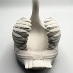 Fashion, accesorii si bijuterii - Femei - Bijuterii femei - Cutii bijuterii - Tava Organizator Bijuterii Silueta de Lebada, Ivory, 18 cm - Infinity.ro