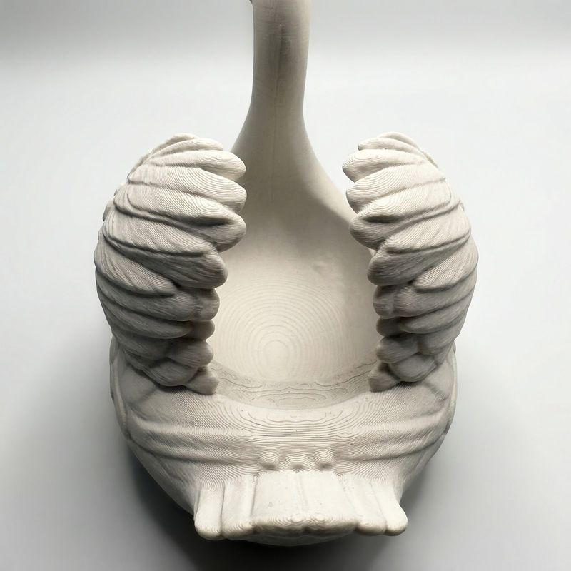 Fashion, accesorii si bijuterii - Femei - Bijuterii femei - Cutii bijuterii - Tava Organizator Bijuterii Silueta de Lebada, Ivory, 18 cm - Infinity.ro