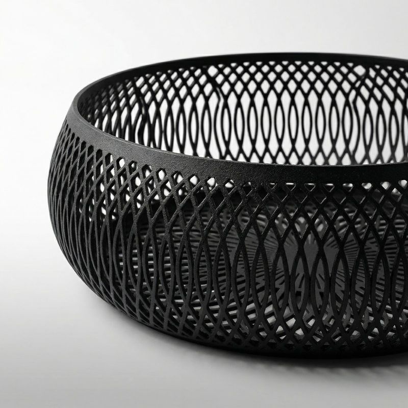 Casa si Gradina - Decoratiuni - Obiecte decorative - Vaze si boluri decorative - Bol Decorativ cu Model Lattice Spiral, Negru, 23 cm - Infinity.ro