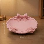 Fashion, accesorii si bijuterii - Femei - Bijuterii femei - Cutii bijuterii - Tavita pentru Bijuterii cu Funda si Trandafiri, Roz Pastel, 13 cm - Infinity.ro