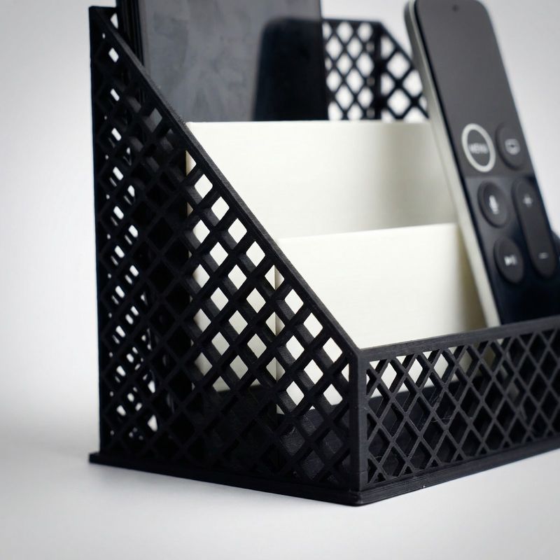 Carti si Birotica - Carti - Accesorii pentru cititori - Suport Reviste cu Model Grilaj, Negru, 22 cm - Infinity.ro