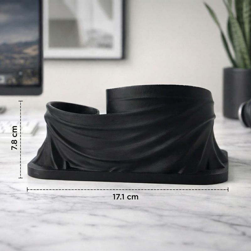 Carti si Birotica - Birotica - Accesorii de birou - Suporturi accesorii birou - Organizator birou sculptural, negru, 17 cm, design cu efect de drapaj - Infinity.ro