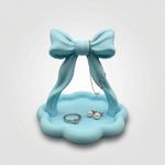 Fashion, accesorii si bijuterii - Femei - Bijuterii femei - Cutii bijuterii - Suport Bijuterii cu Funda Eleganta, Albastru deschis, 14 cm - Infinity.ro